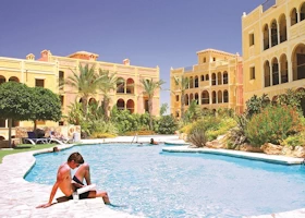 Desert Springs apartments, Almeria