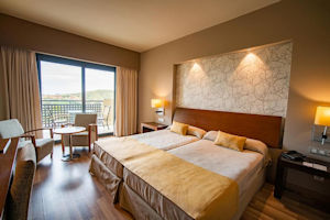 Valle del Este golf package prices