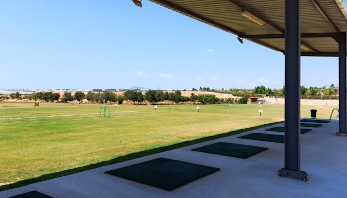 romero-drivingrange