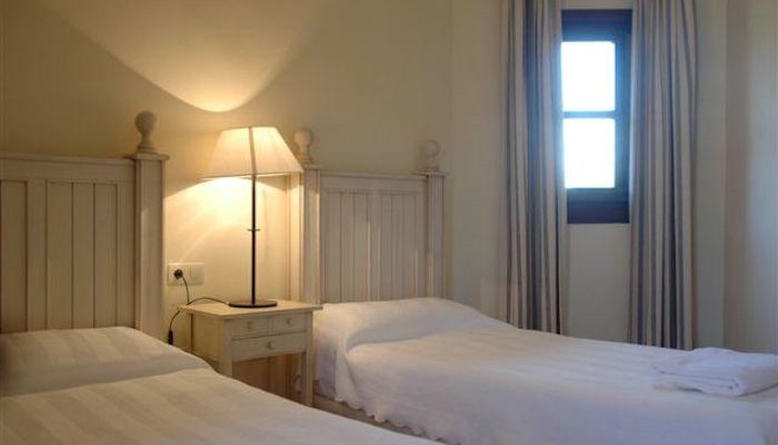 Villa with twin bedroom